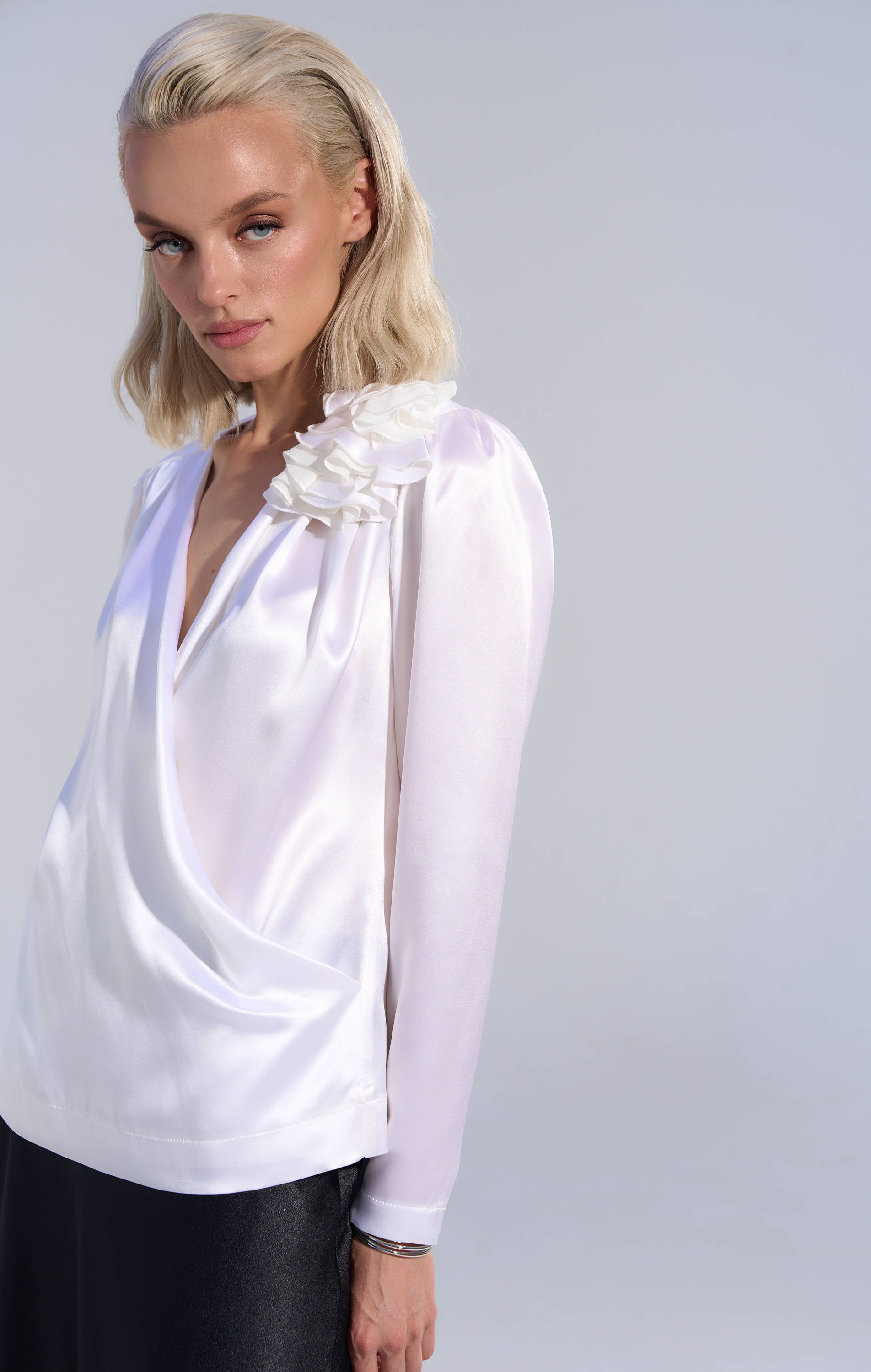 A2286/3, A2286/8, AK324